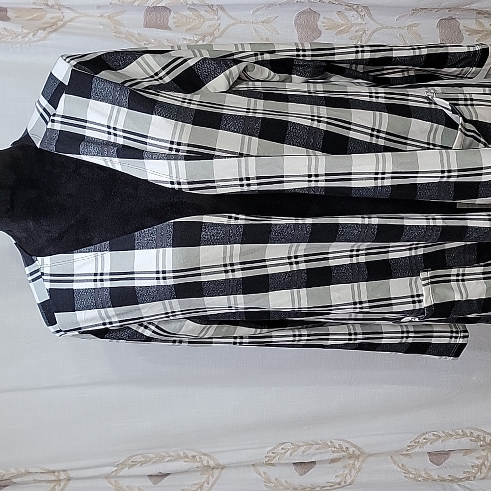 LuLaRoe Caroline cardigan